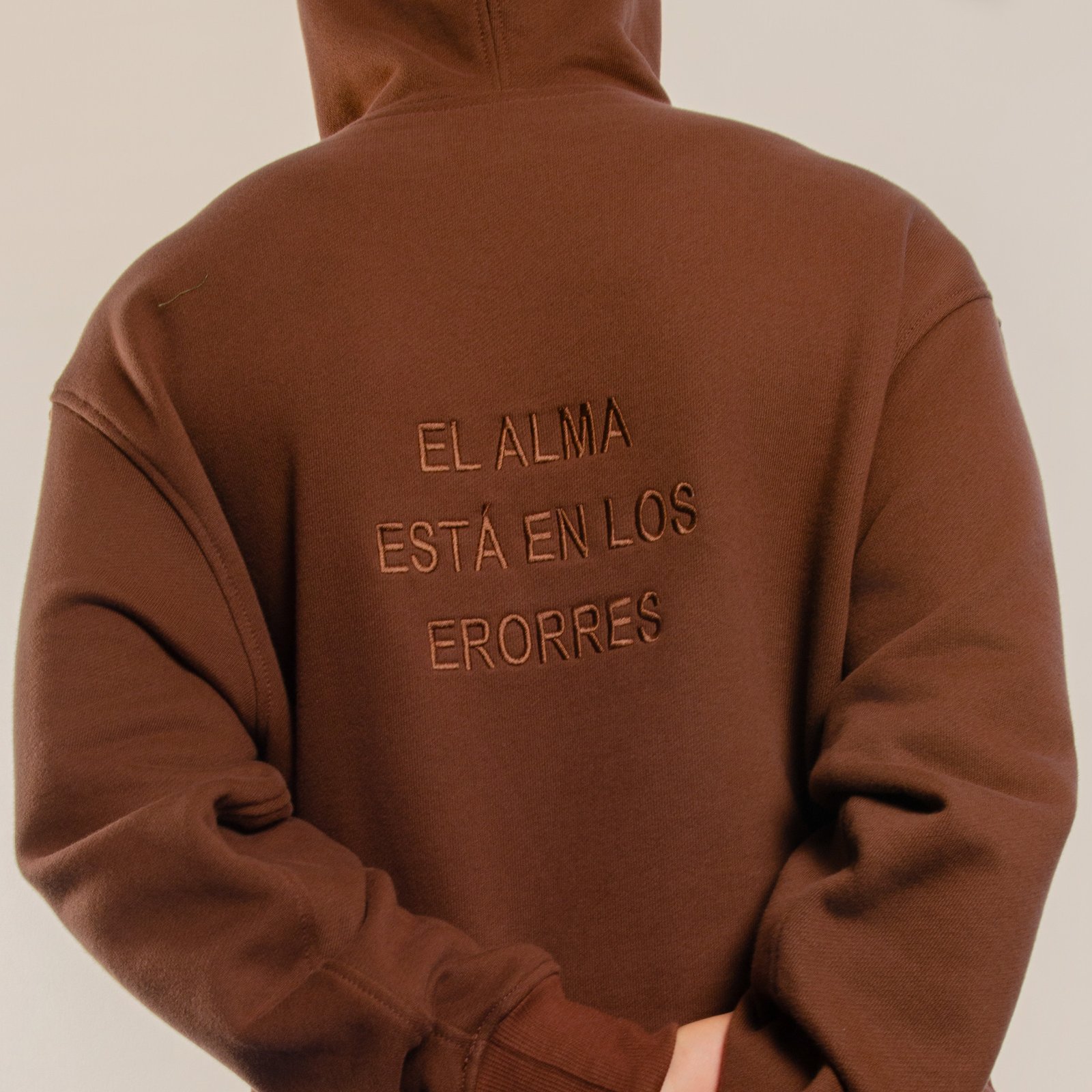 Hoodie-Alma-Detalle-1